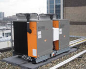 Woonflat, installatie warmwatersysteem